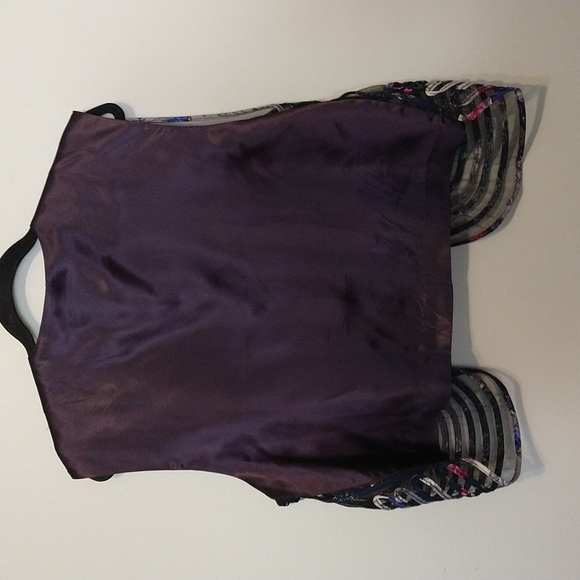 Navy and purple mesh vest - Picture 4 of 4